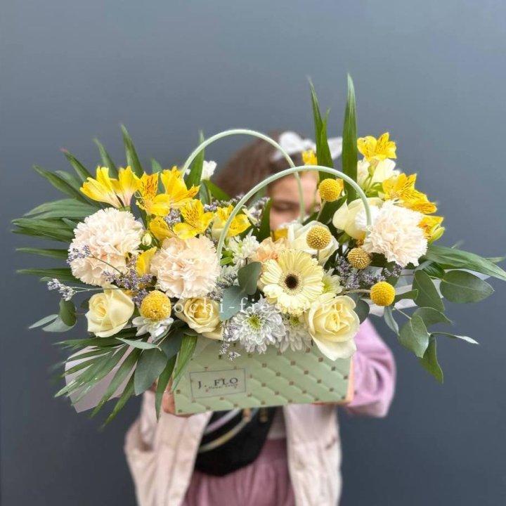 Сумочка с розами "Эпиа" в Балашихе