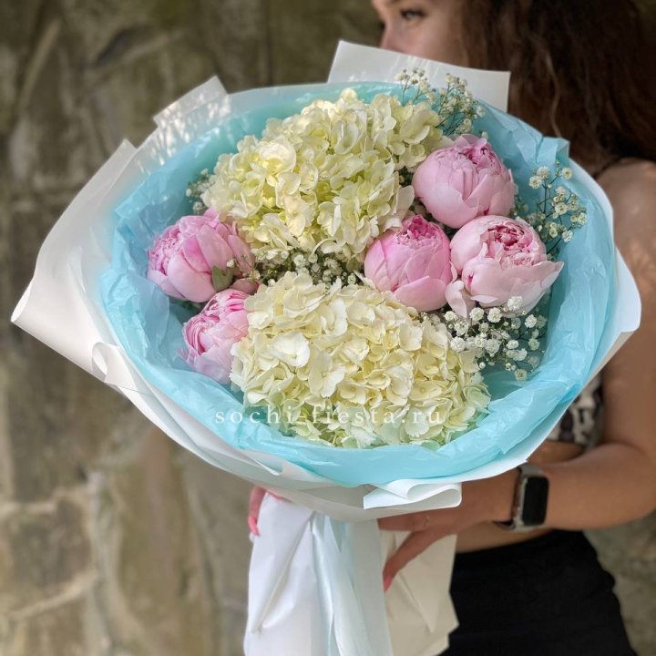 Букет с пионами "Блюсом" в Балашихе