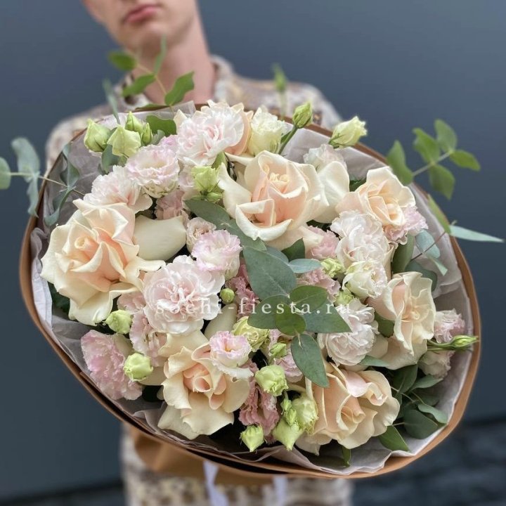  Букет кремовых роз "Мокко" в Балашихе