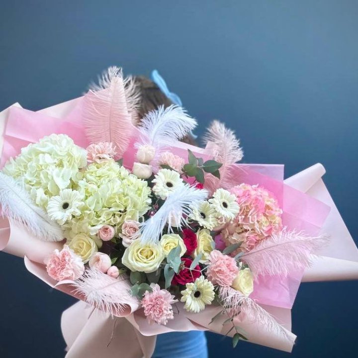 Дизайнерский букет "Валенсия-3" в Балашихе