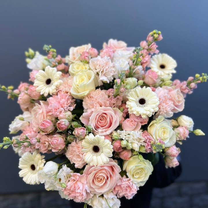 Авторский букет "Нежный" в Балашихе
