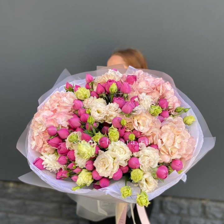  Букет  гортензий и Мисти в Балашихе