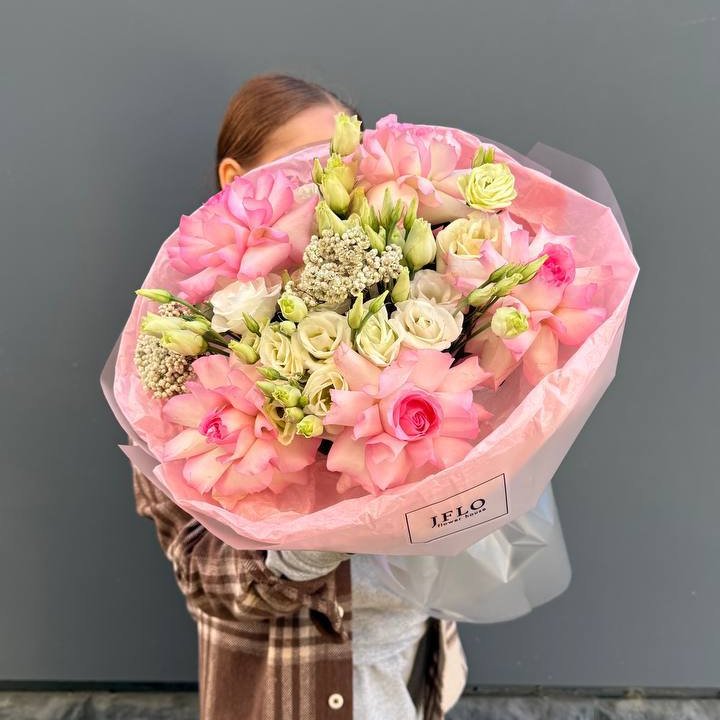 Букет "Розы с эустомой" в Балашихе