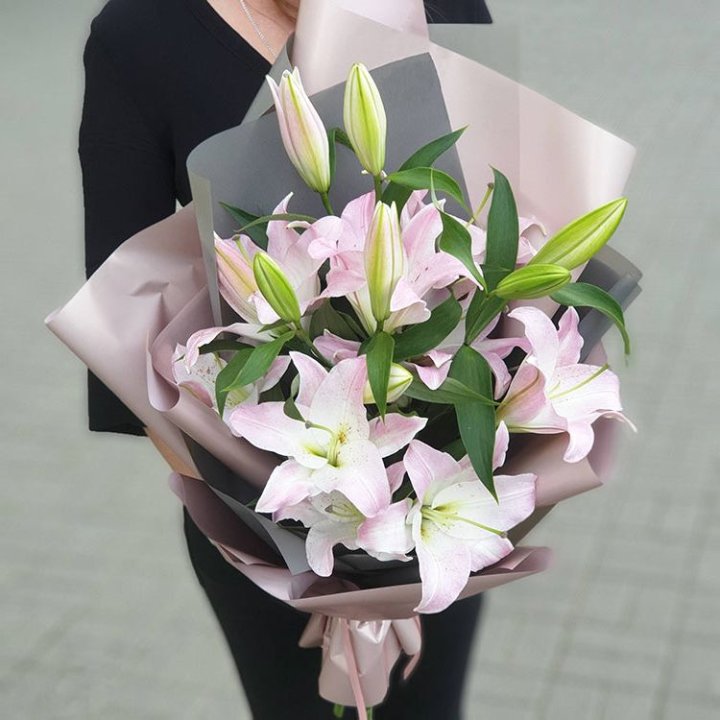 Букет розовых лилий в Балашихе