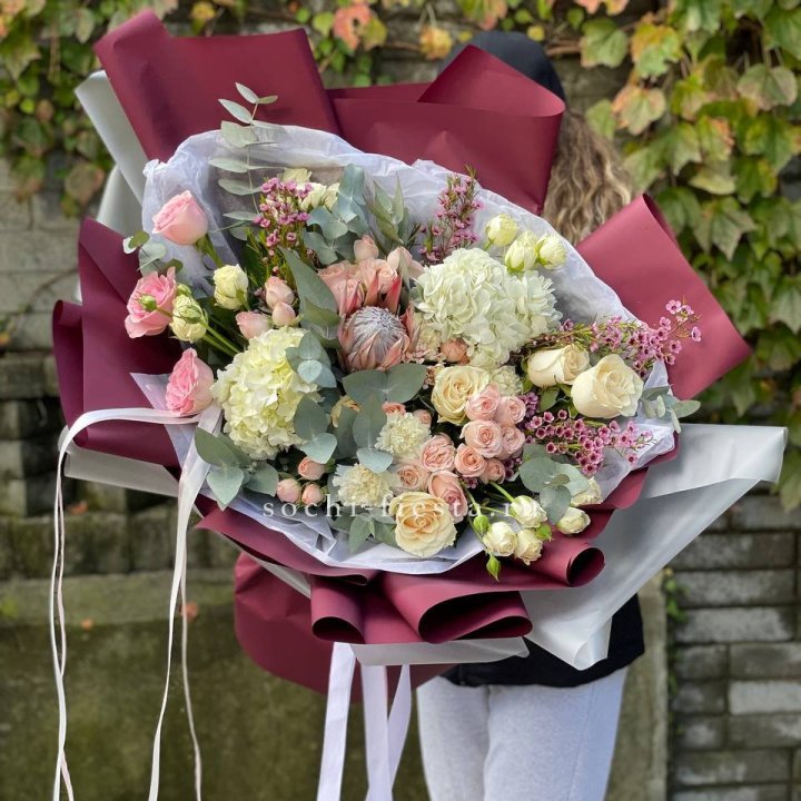 Авторский букет с протеей №1 в Балашихе