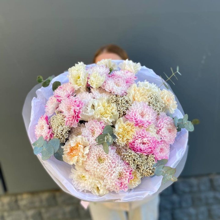 Букет из стойких цветов  в Балашихе