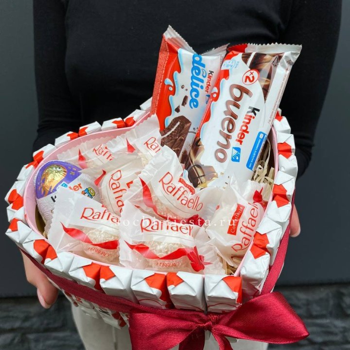 Подарочный набор сердце с Киндерами и Рафаэлло в Балашихе