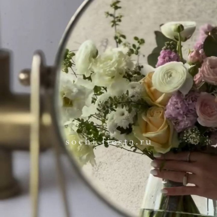 Цветочная подписка "Пакет средний" в Балашихе