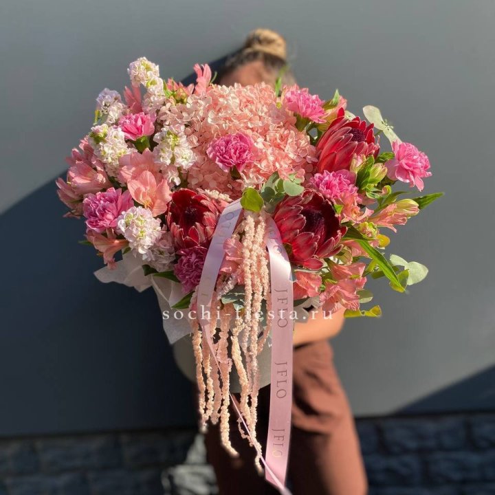 Коробка с цветами "Камикадзе" в Балашихе