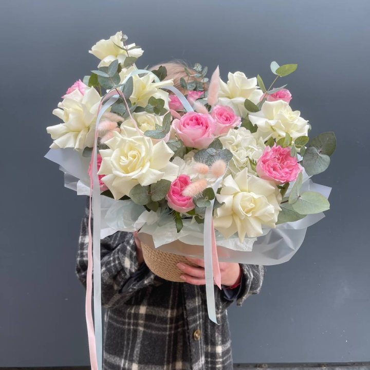 Кашпо с розами в Балашихе