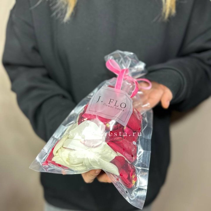 Лепестки роз в Балашихе