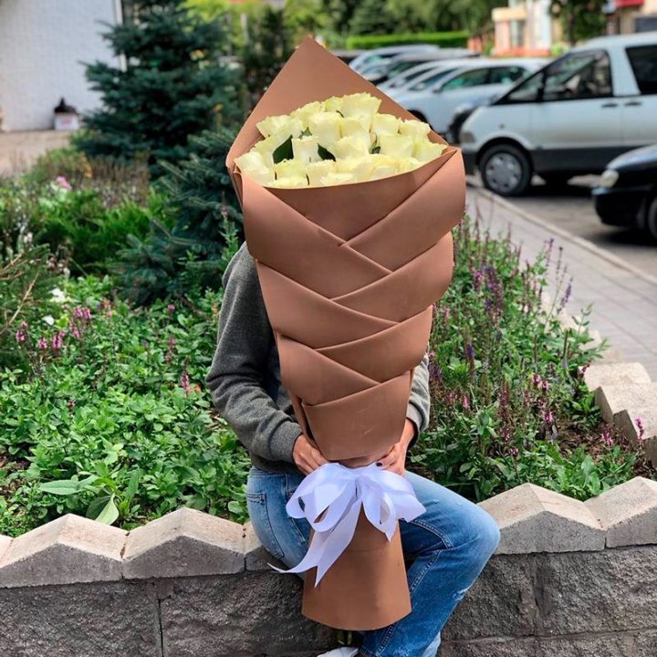 Голландские розы белые "Рыбка" в Балашихе