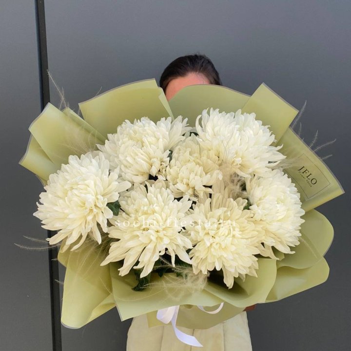 Букет одноголовых хризантем  в Балашихе