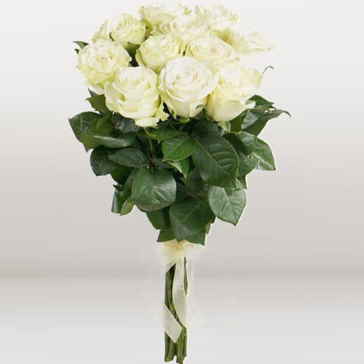 11 белых голландских роз в Балашихе