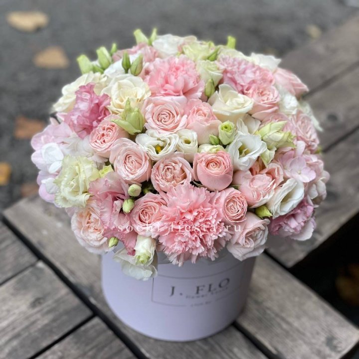 Цветочный бокс "Люксур" в Балашихе