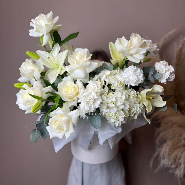 Цветочный бокс "Вайт дримс" в Балашихе