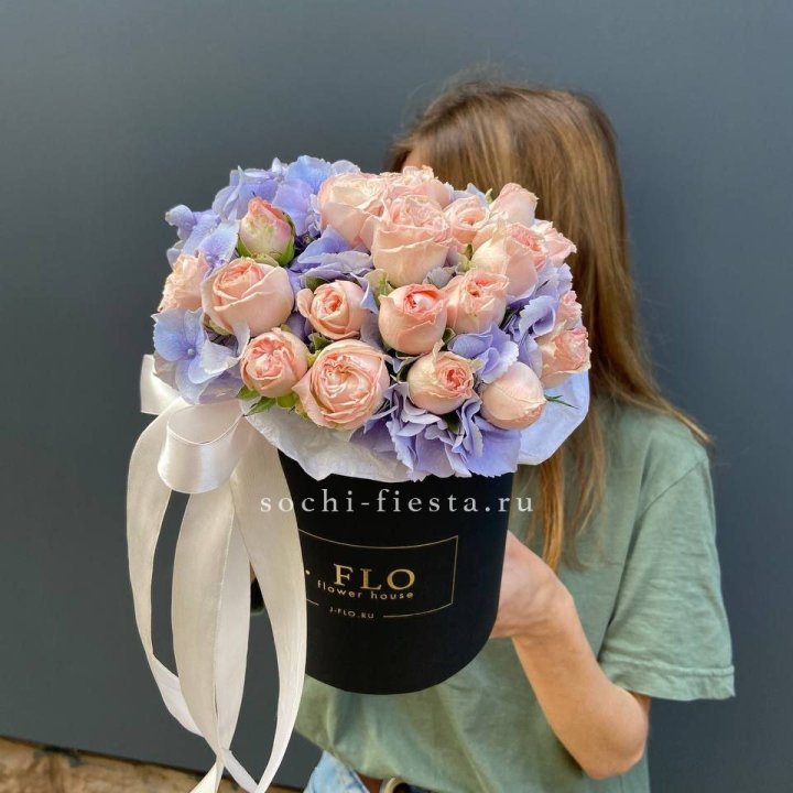 Бокс бомбастик и гортензия в Балашихе