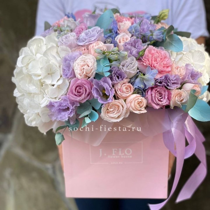 Цветочный бокс макси каб в Балашихе