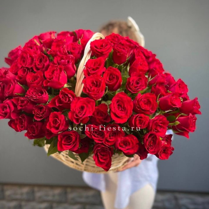 121 красная роза в корзине   в Балашихе