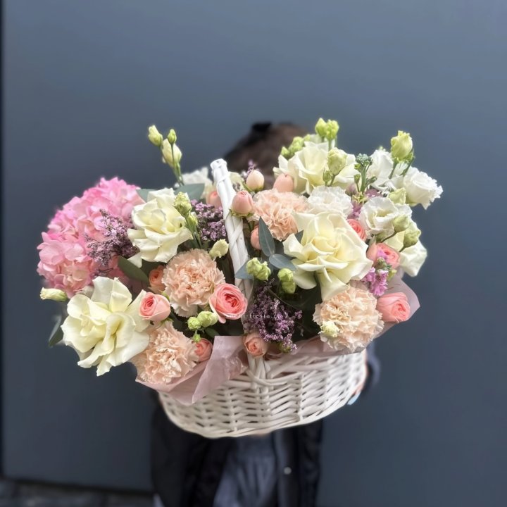 Цветочная корзина "Софтнес" в Балашихе