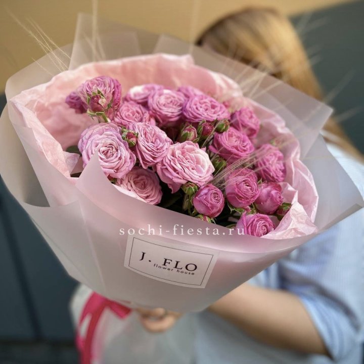 Пионовидные розы Мадам Бомбастик Pink в Балашихе