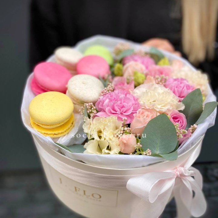 Бокс с макаронс Нежный в Балашихе