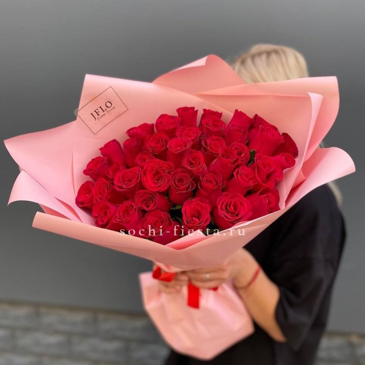 35 красных роз в Балашихе