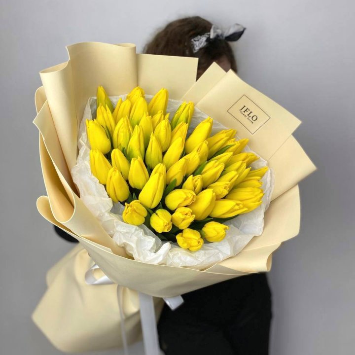 51 жёлтый тюльпан в Балашихе