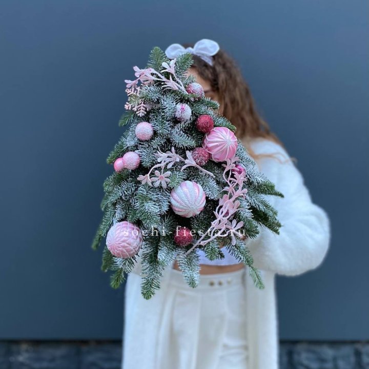 Новогодняя елочка "Розе" в Балашихе