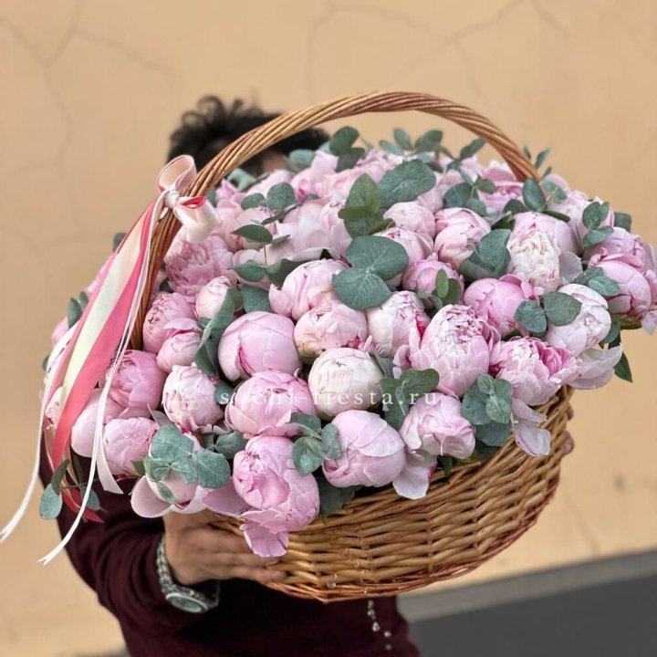 Корзина пионов "75" в Балашихе