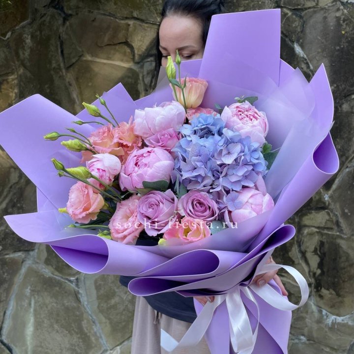 Букет с пионами "Блю логан" в Балашихе