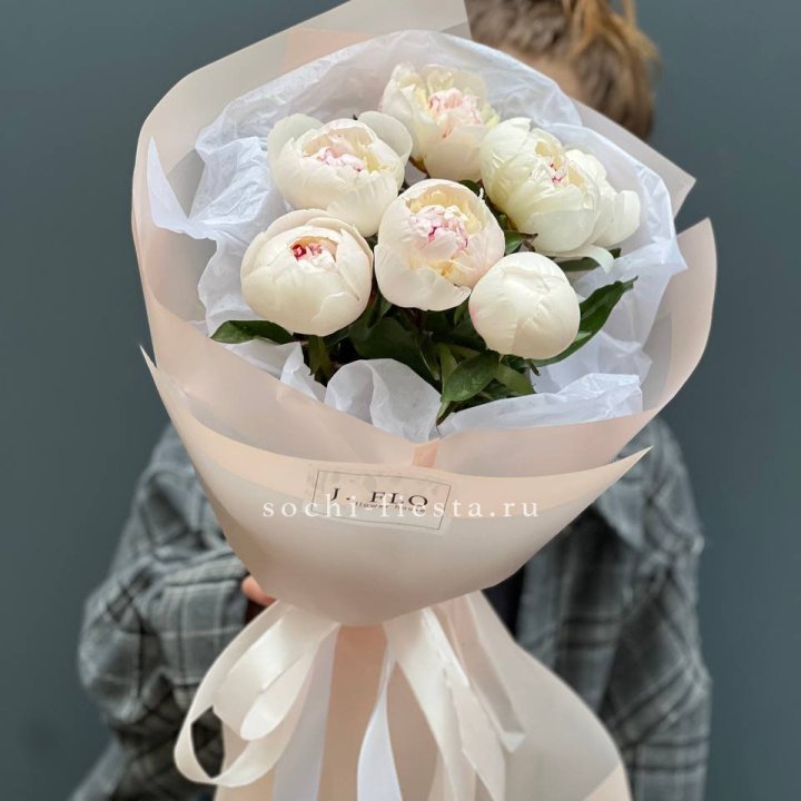 Букет белых пионов в Балашихе