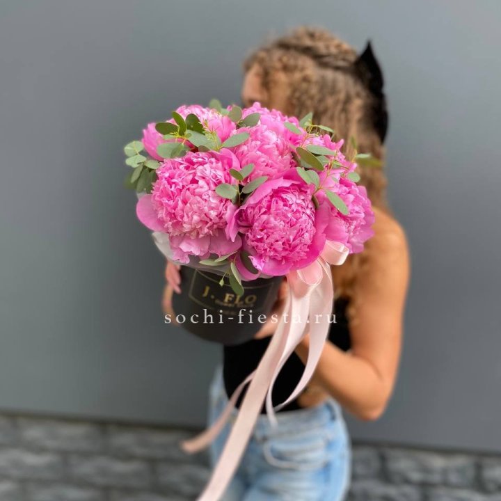 Дизайнерский цилиндр "Фломени" в Балашихе