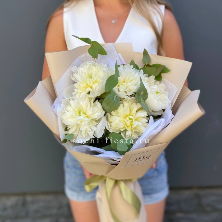  Букет белых пионов в Балашихе