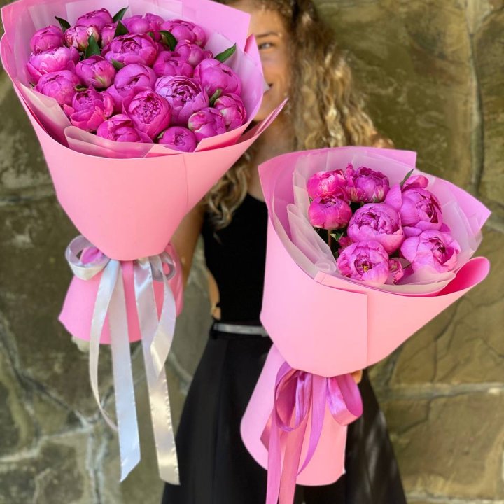 Букет ярких пионов  в Балашихе