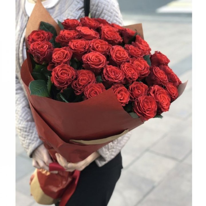 29 высоких роз  в Балашихе