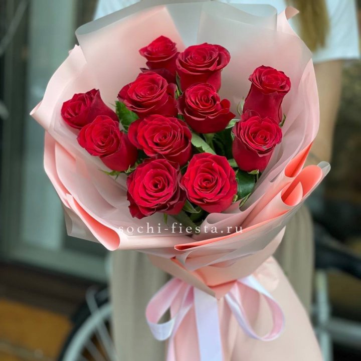 Букет красных роз "Мадам ред" в Балашихе
