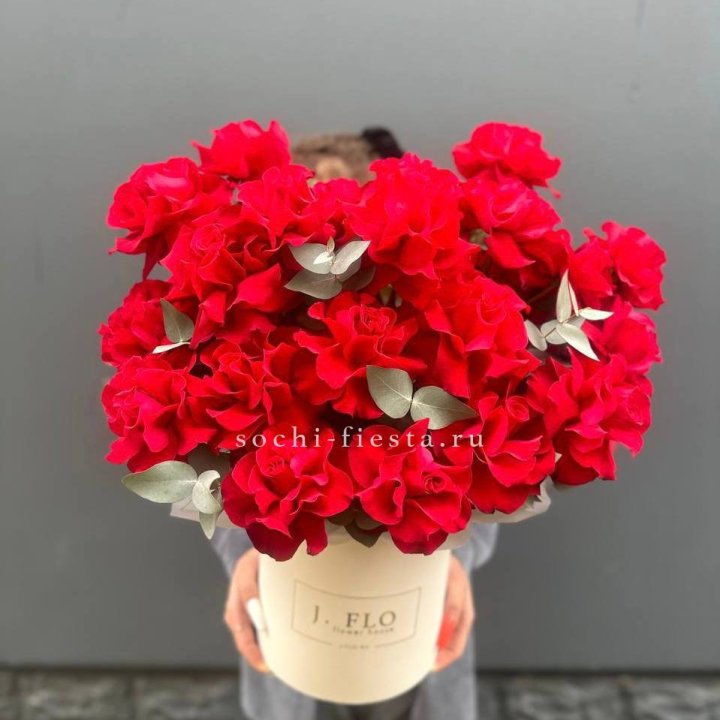 35 Французских роз в боксе в Балашихе