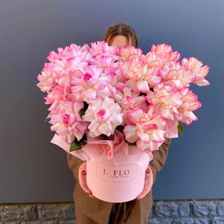 25 Французских роз микс в боксе в Балашихе