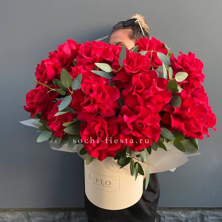 25 Французских красных роз в коробке в Балашихе
