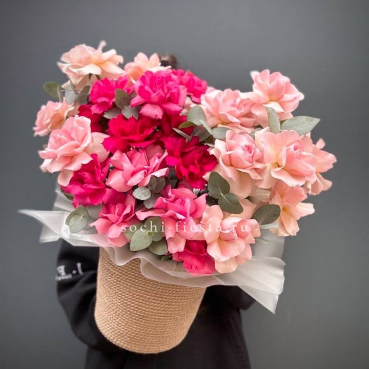 23 Французские розы Микс в боксе в Балашихе