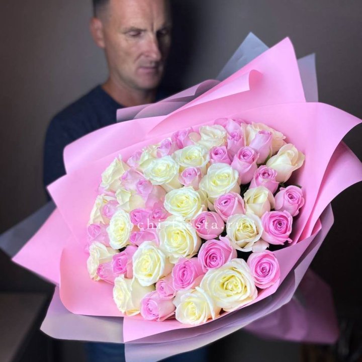 51 белых и розовых роз в Балашихе