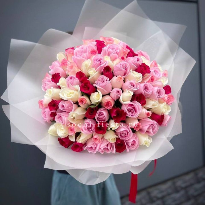 101 разноцветная роза "Карусель" в Балашихе