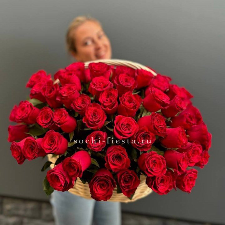 101 красная роза в корзине   в Балашихе