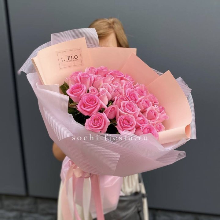 33 Розовые розы в Балашихе