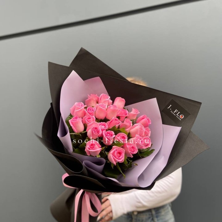19 розовых роз  в Балашихе