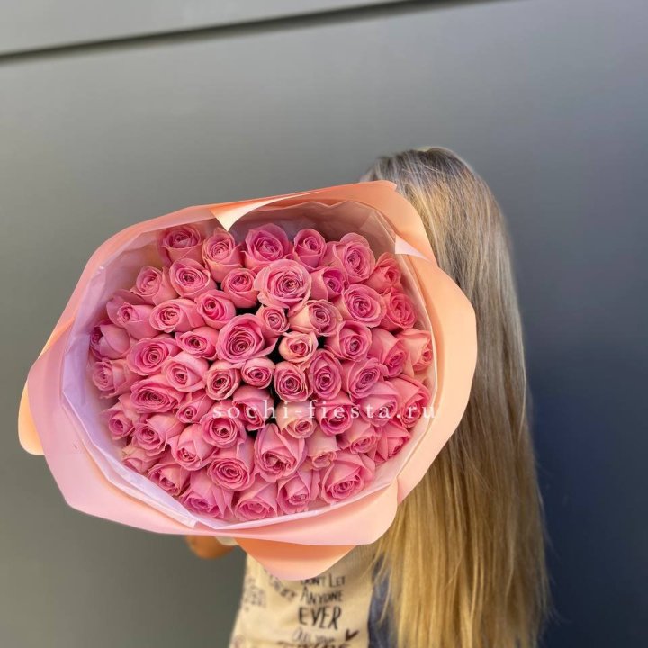 55 розовых роз в Балашихе