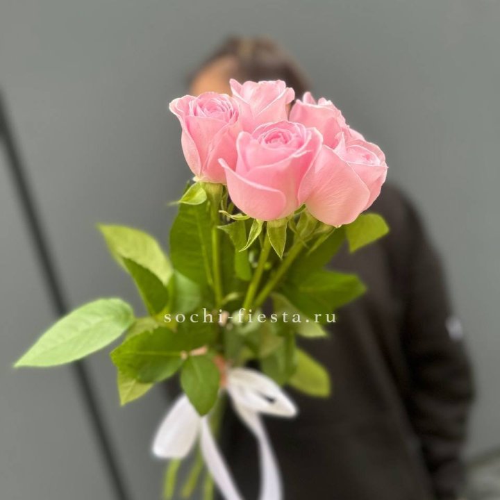 Букет 5 розовых роз  в Балашихе