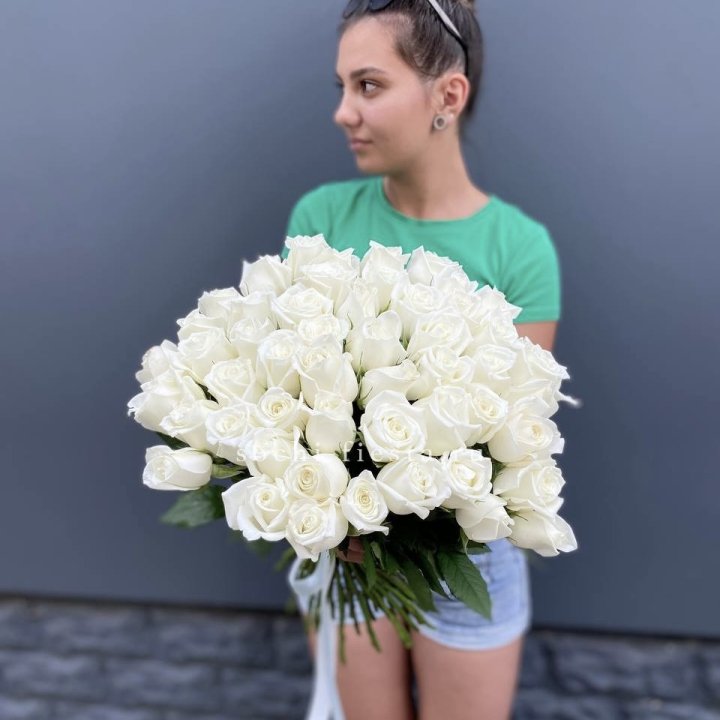 51 белая роза в Балашихе