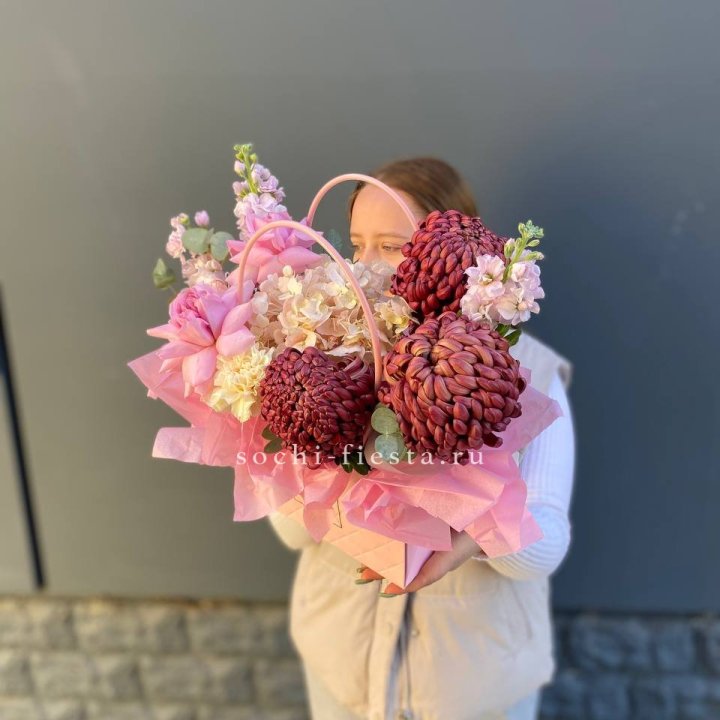 Сумочка нежная с бигуди в Балашихе